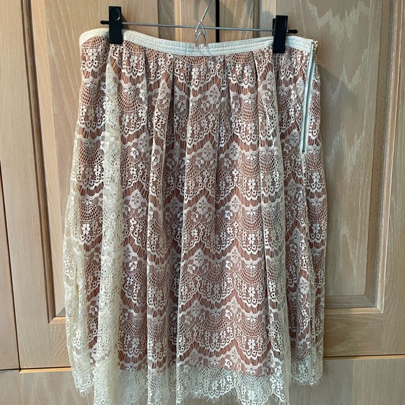 Sundance Cream Lace Skirt with Caramel Underskirt - Picture 1 of 3